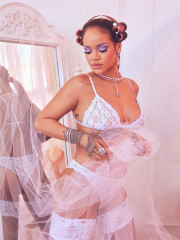 Rihanna - Savage x Fenty Spring Collection 2020 фото №1248953