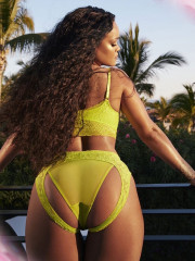 Rihanna - Savage x Fenty Love Lace Summer Campaign 2020 фото №1259372