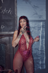 Rihanna by Dennis Leupold for Savage x Fenty 'Love on the Edge' (2022) фото №1334658