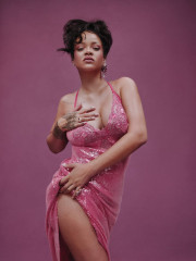 Rihanna - Savage x Fenty 'Champagne on Ice' (2025) фото №1411216