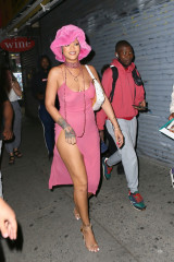 Rihanna - Barcade in New York 06/23/2021 фото №1300605