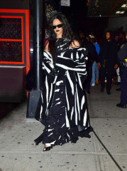 Rihanna - Rorrey's Halloween Party in New York 10/31/2021 фото №1319345