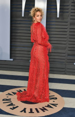 Rita Ora - Vanity Fair Oscar Party 03/04/2018 фото №1050524