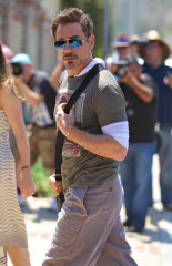 Robert Downey Jr - Malibu 05/28/2012 фото №1272717
