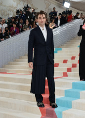 Robert Pattinson - Met Gala 2023 фото №1370200