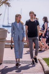 Romee Strijd With Her Boyfriend Laurens on the Croisette in Cannes  фото №1069085