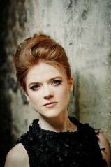 Rose Leslie - Phil Fisk Photoshoot for Radio Times фото №960729