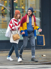 Rose Leslie and Kit Harington Out in New York 01/11/2018 фото №1031621