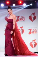 Roselyn Sanchez is inside the American Heart Association's Go Red for Women 2020 фото №1264748