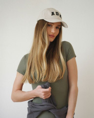 Rosie Huntington-Whitely for Adanola Collection 2023 фото №1373764