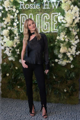 Rosie Huntington-Whiteley At Rosie HW x PAIGE Fall Collection launch in LA фото №1004072
