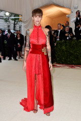 Ruby Rose-Met Gala 2018 фото №1068338