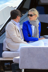 Karolina Kurkova - with her husband out in Cannes фото №981199