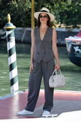 Ruth Wilson - Arriving at the Hotel Excelsior in Venice 09/05/2021 фото №1311396