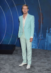 Ryan Gosling - 'The Gray Man' Los Angeles Premiere 07/13/2022 фото №1346544