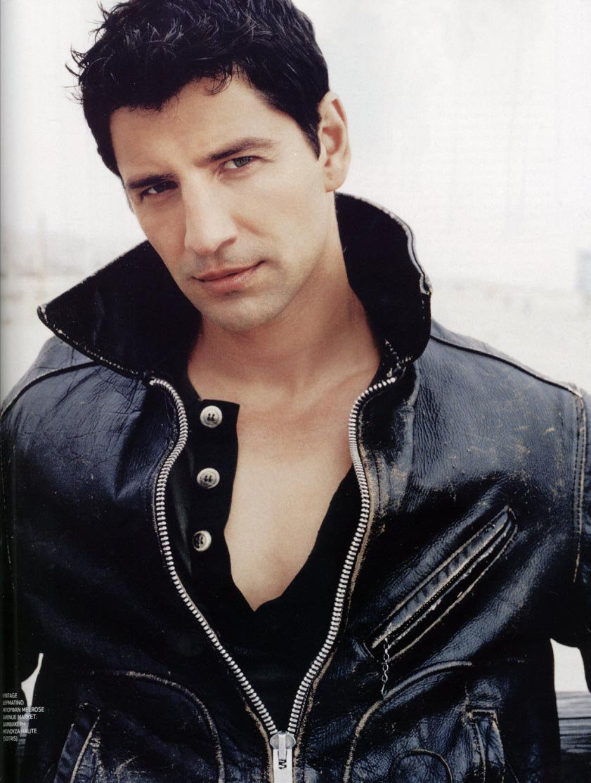 Сакиз Роувас (Sakis Rouvas)