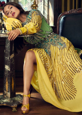 Tiffany Haddish, Salma Hayek and Rose Byrne – InStyle Magazine US January 2020 фото №1239920