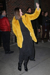 Sandra Bullock-Arrives to “The Late Show with Stephen Colbert” in NY фото №1126333