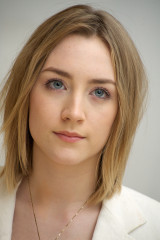 Saoirse Ronan фото