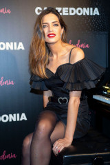 Sara Carbonero – Calzedonia “Party Collection” Launch in Madrid фото №1123023