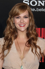 Sara Rue фото №496376