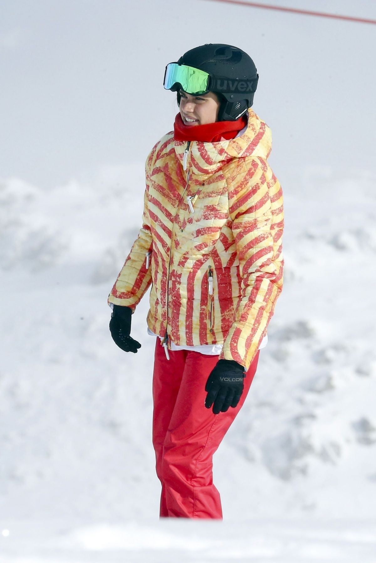 Сара Сампайо - Sara Sampaio фото №1038882 - Sara Sampaio Out Skiing on
