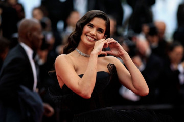 Sara Sampaio ~ Killers of the Flower Moon Premiere at Cannes Film Festival фото №1370700