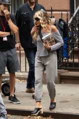 Sarah Jessica Parker - 'And Just Like That' Set in New York 09/17/2021 фото №1320884