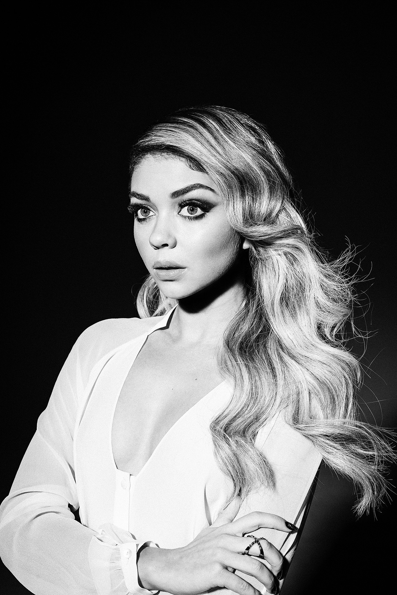 Sarah Hyland: Unbothered By Selfie Backlash - k4rggh4