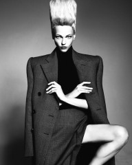 Sasha Pivovarova ~ Vogue Singapore September 2024 by Domen + Van De Velde фото №1402854