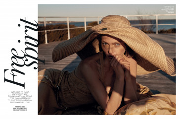 Sasha Pivovarova - by Alique Vogue Greece April 2019 фото №1197681