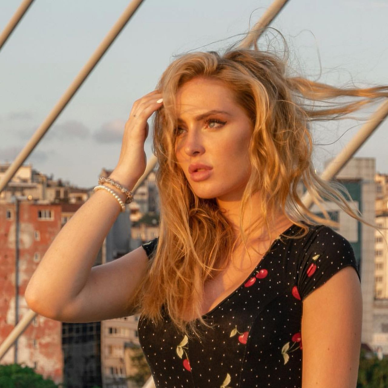 Саксон Шарбино - Saxon Sharbino фото №1102989