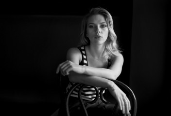 Scarlett Johansson by Damon Winter for New York Times 11/27/2012 фото №1296534