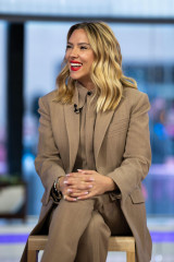 Scarlett Johansson at TODAY Show in New York 11/13/23 фото №1380880