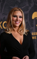 Scarlett Johansson at Golden Heart Awards in New York 10/16/23 фото №1379401