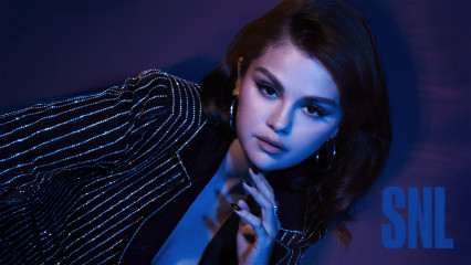 Selena Gomez - SNL Photoshoot in New York (May 2022) фото №1342892