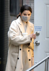 Selena Gomez - Only Murders in the Building (2021) On Set in New York 02/09/2021 фото №1289740