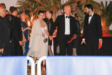 Selena Gomez - Leaving Agora Restaurant in Cannes 05/14/2019 фото №1174451
