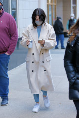 Selena Gomez - Only Murders in the Building (2021) On Set in New York 01/17/2021 фото №1287687