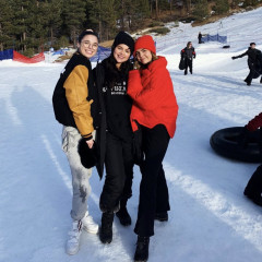 Selena Gomez - Big Bear Lake 12/18/2018 фото №1126533