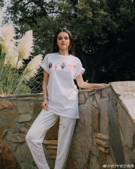 Selena Gomez - 'Ice Cream' Merch (2020) фото №1344755