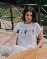 Selena Gomez - 'Ice Cream' Merch (2020) фото №1344752