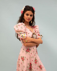 Selena Gomez - Music Video 'De Una Vez' (2021) фото №1287422