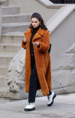 Selena Gomez - Only Murders in the Building (2021) On Set in New York 02/24/2021 фото №1290629