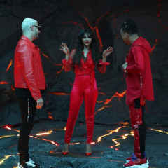 Selena Gomez - Music Video TakiTaki (2018) фото №1121138