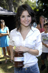 Selena Gomez фото №225338
