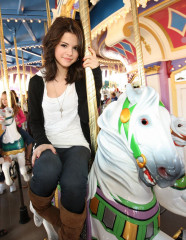 Selena Gomez фото №133613