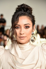 Shay Mitchell at Zimmermann Fashion Show in New York 09/10/2018   фото №1100006