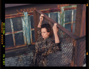 Sigourney Weaver by Sebastian Faena for InStyle // Feb 2021 фото №1287179