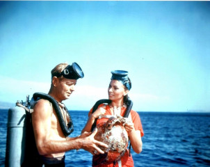 Софи Лорен - Мальчик на дельфине 1957 год фото №1147665